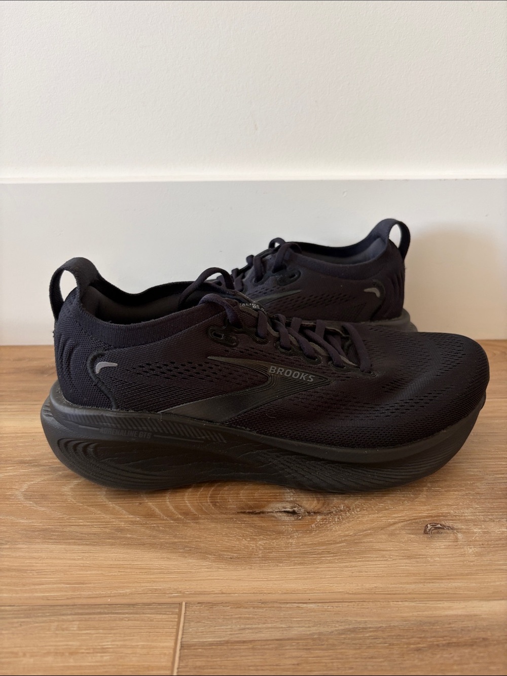 Brooks Adrenaline 25 GTS Women’s All-Black Running Shoes